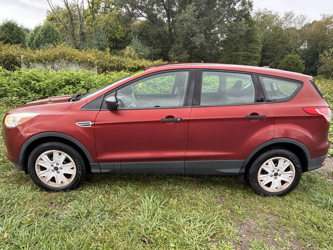 Ford Escape FWD 4dr S 2014