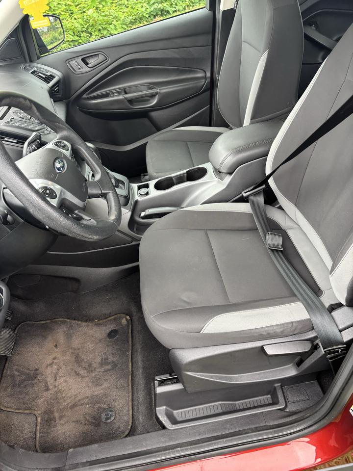 Ford Escape FWD 4dr S 2014