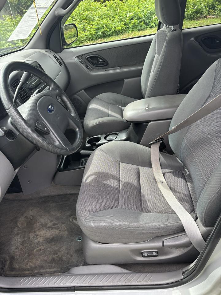 Ford Escape 4dr 103" WB XLT 4WD Sport 2002