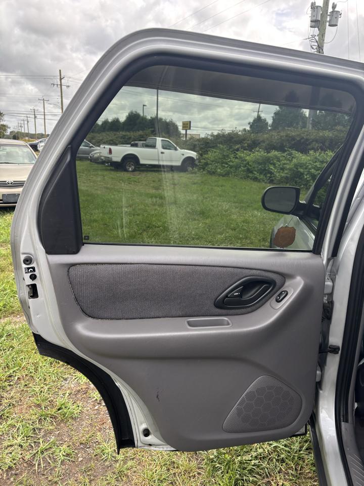 Ford Escape 4dr 103" WB XLT 4WD Sport 2002