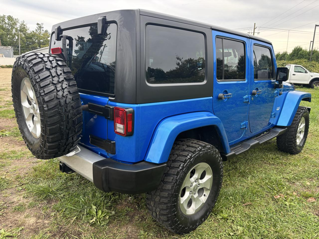 Jeep Wrangler Unlimited 4WD 4dr Sahara 2015