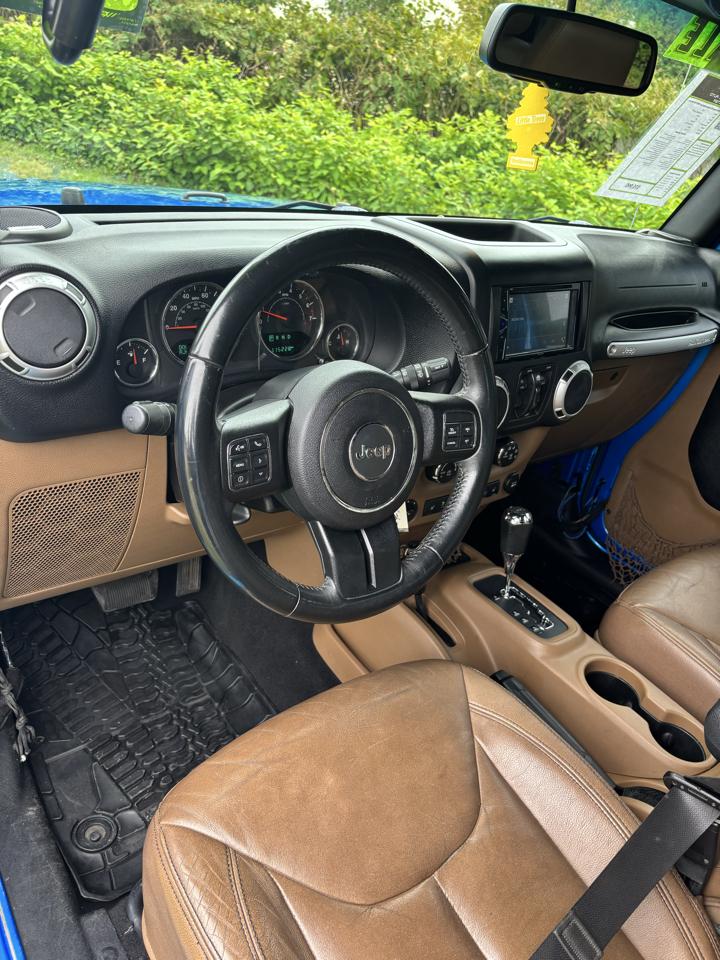 Jeep Wrangler Unlimited 4WD 4dr Sahara 2015
