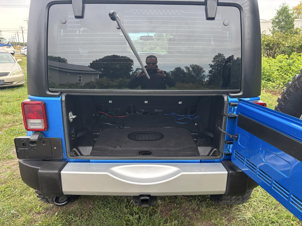Jeep Wrangler Unlimited 4WD 4dr Sahara 2015