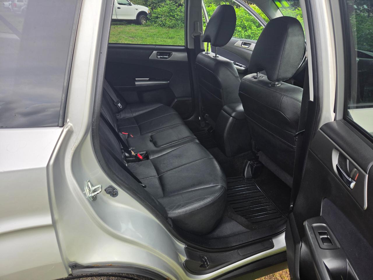 Subaru Forester 4dr Auto 2.5X Limited 2011