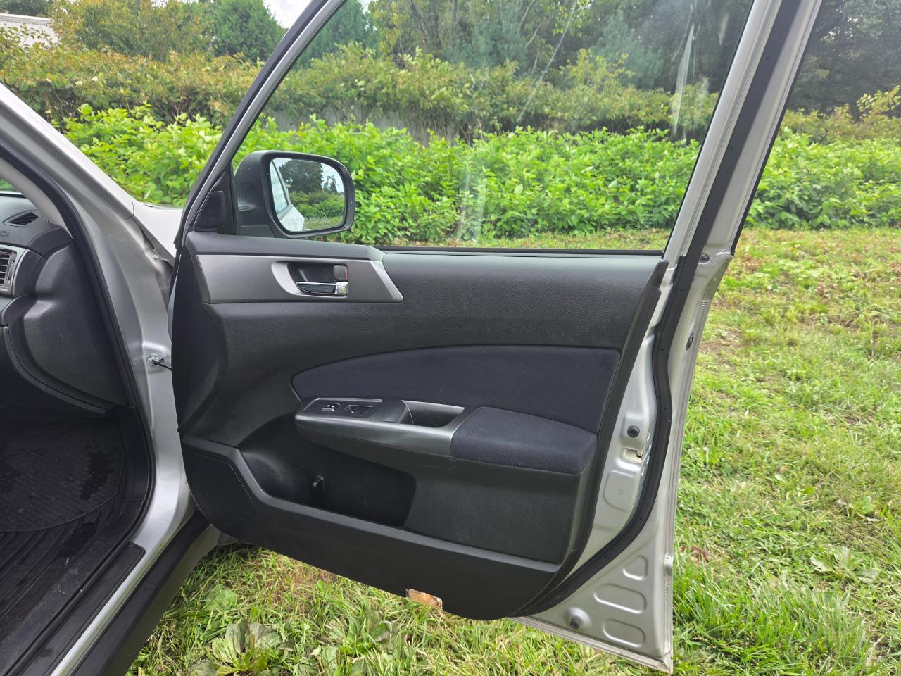 Subaru Forester 4dr Auto 2.5X Limited 2011