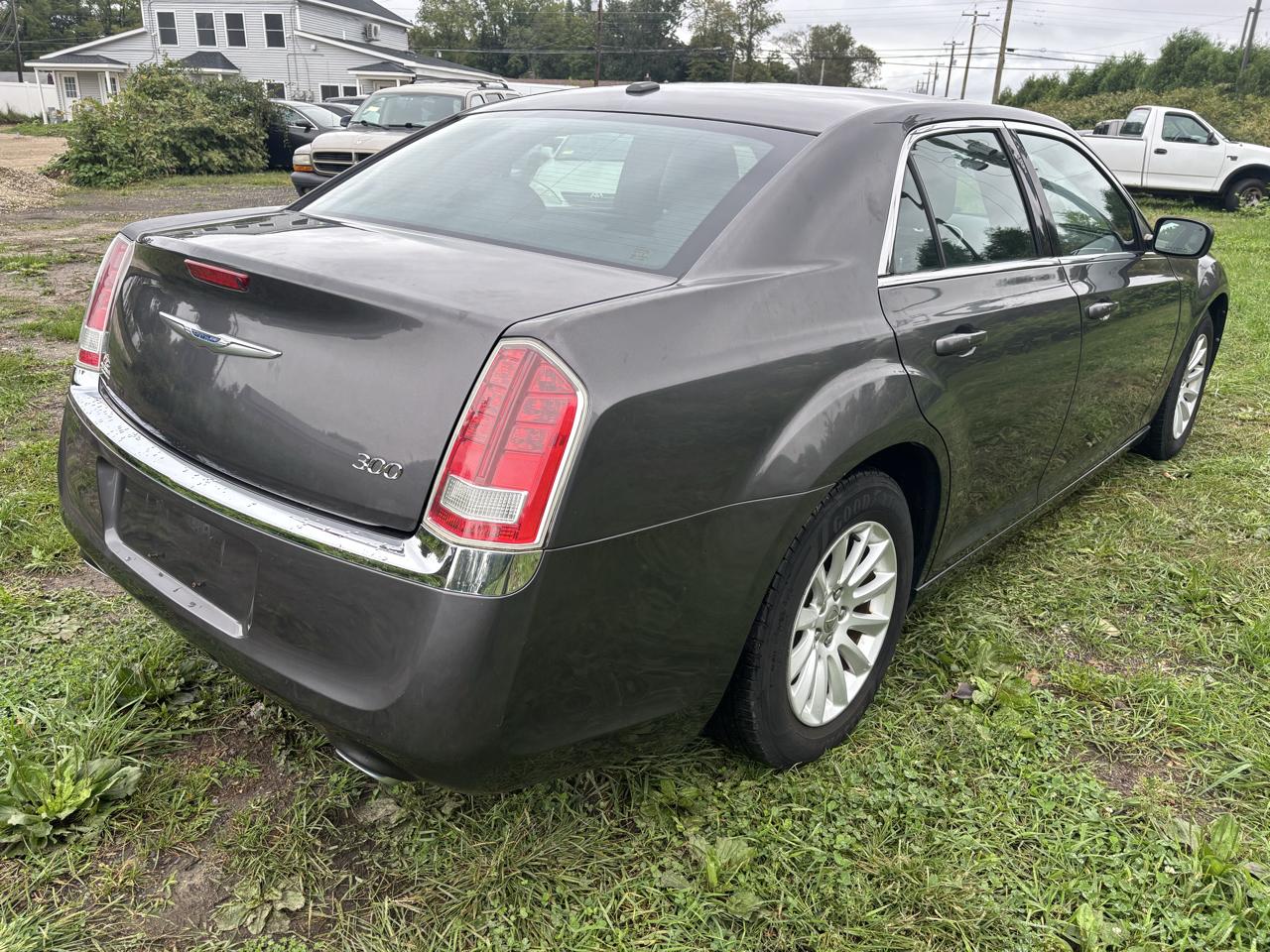 Chrysler 300 4dr Sdn RWD 2014