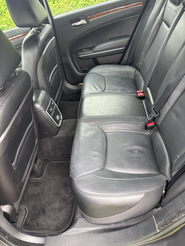 Chrysler 300 4dr Sdn RWD 2014