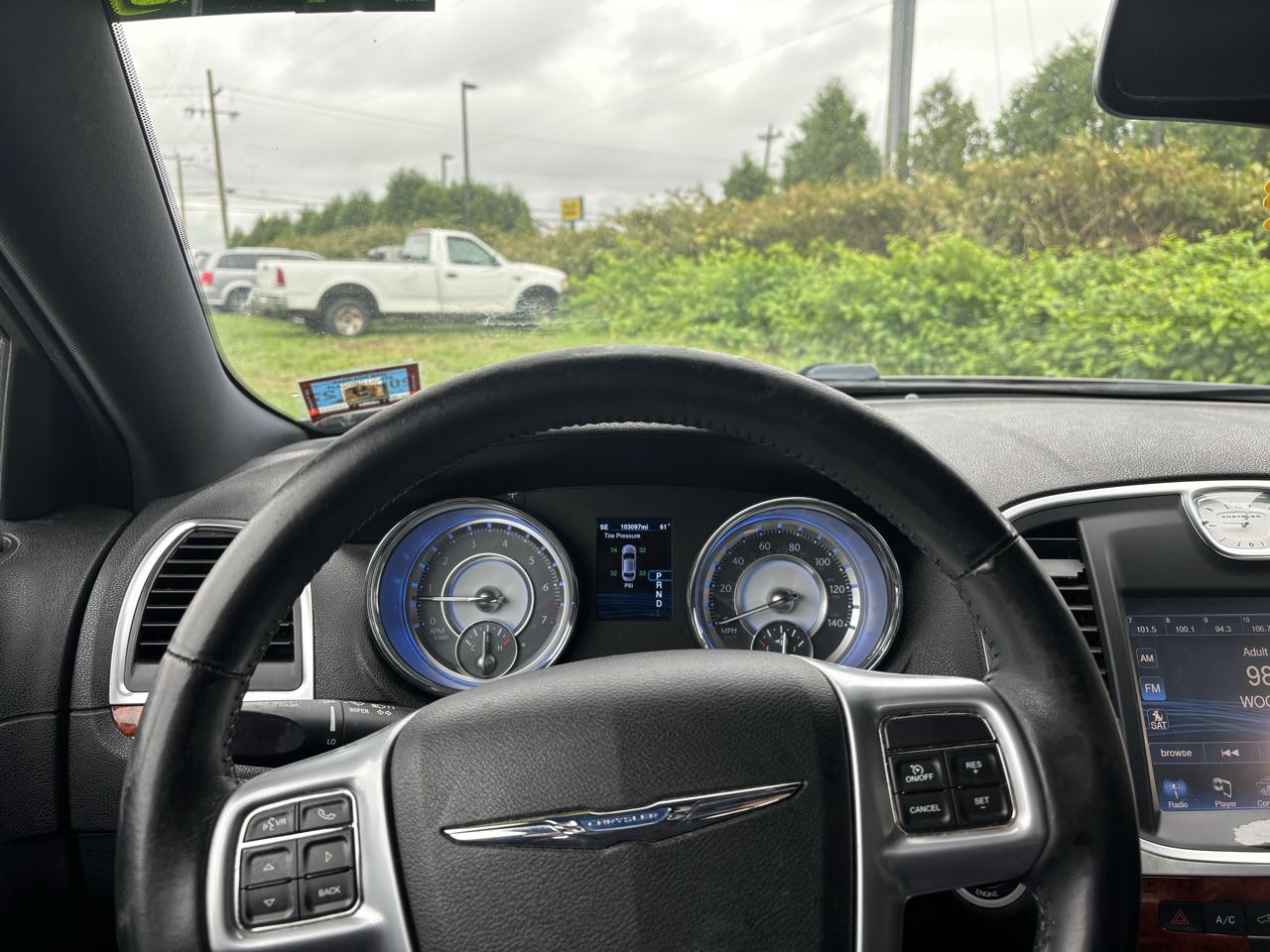 Chrysler 300 4dr Sdn RWD 2014