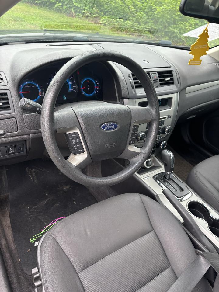 Ford Fusion 4dr Sdn SE FWD 2010