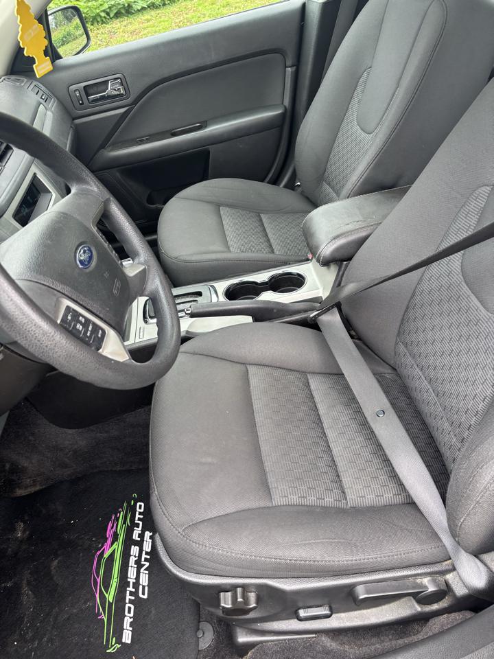 Ford Fusion 4dr Sdn SE FWD 2010