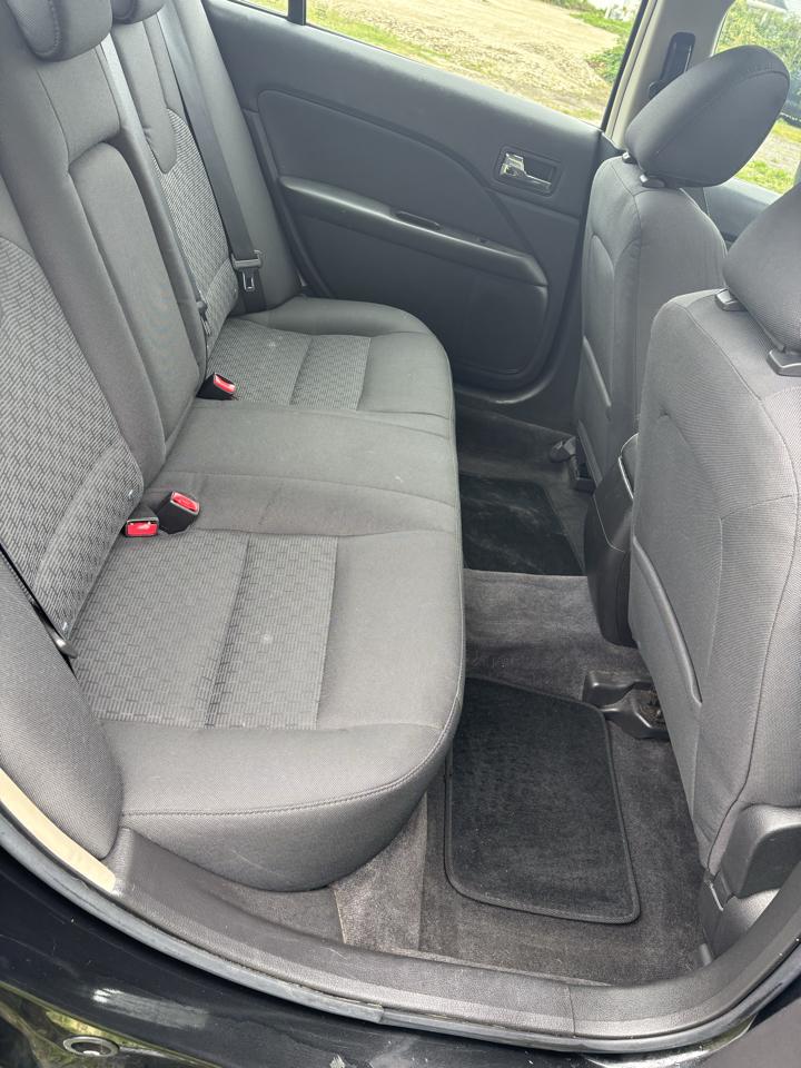 Ford Fusion 4dr Sdn SE FWD 2010