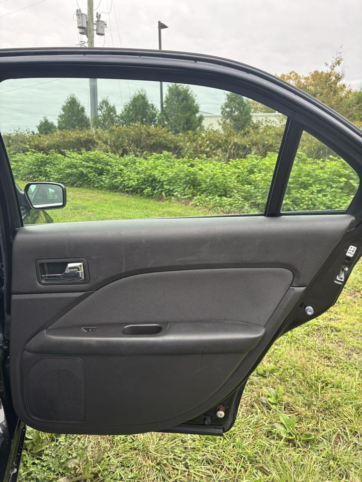 Ford Fusion 4dr Sdn SE FWD 2010