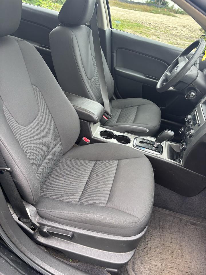 Ford Fusion 4dr Sdn SE FWD 2010