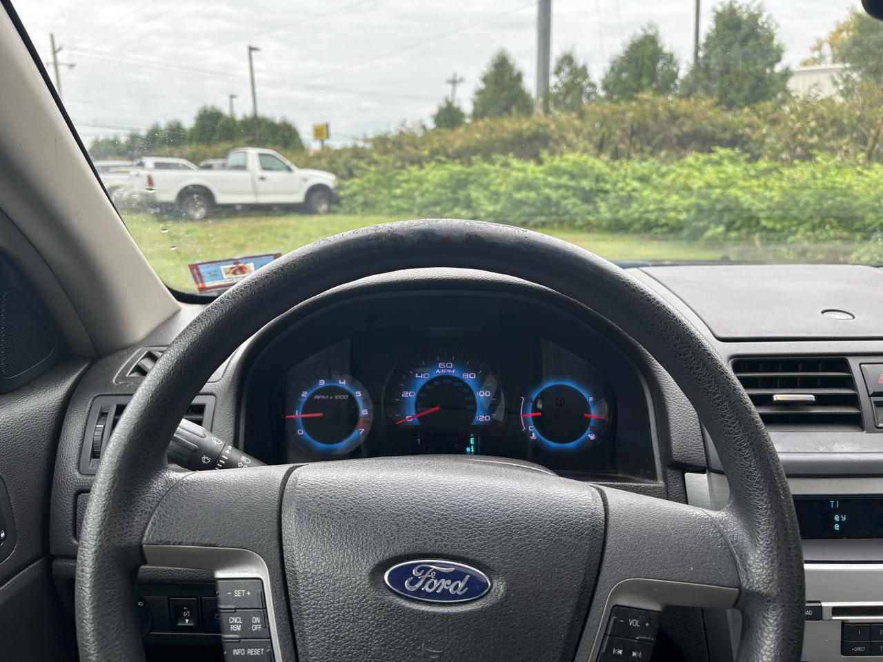 Ford Fusion 4dr Sdn SE FWD 2010