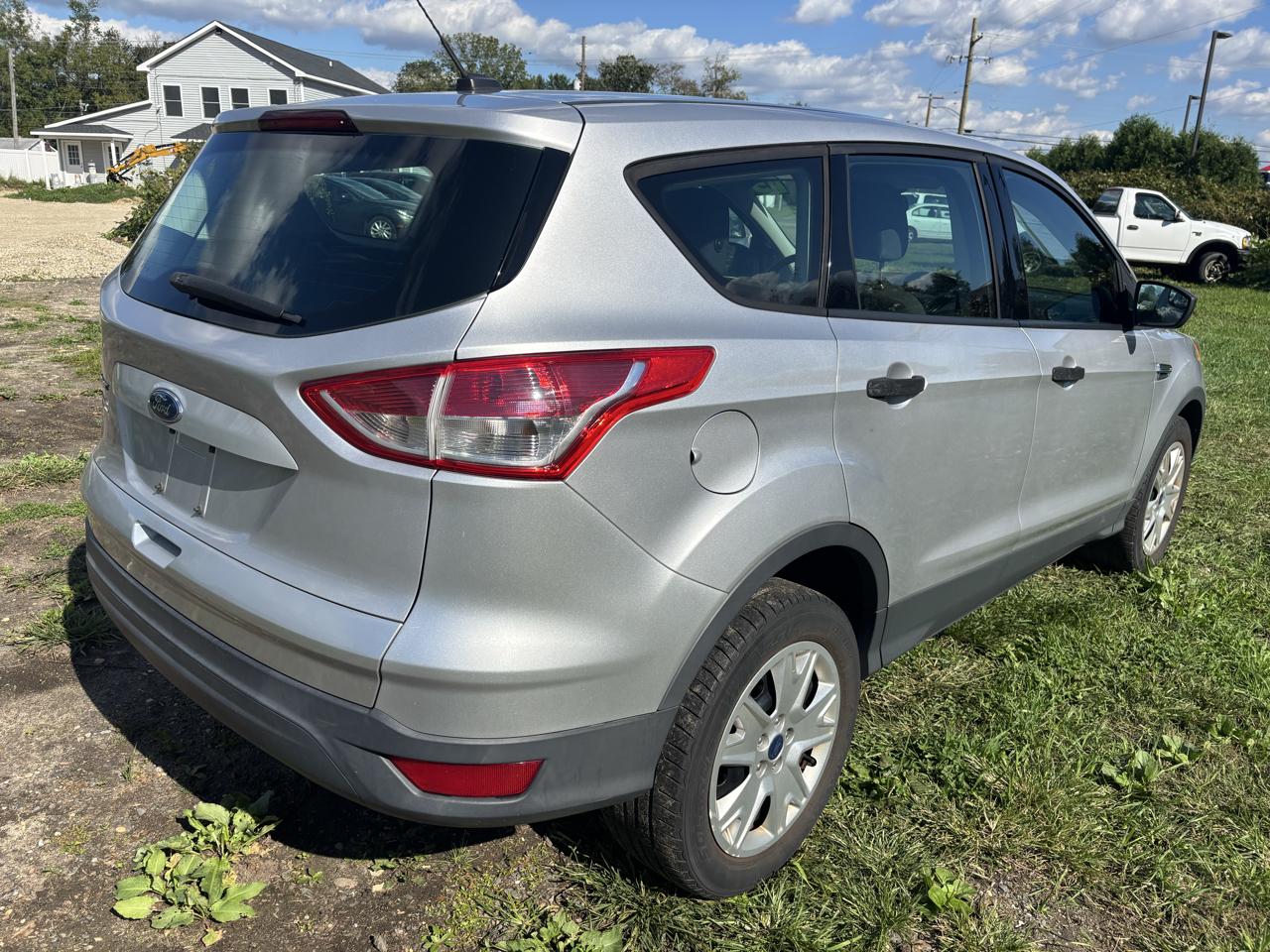 Ford Escape FWD 4dr S 2013