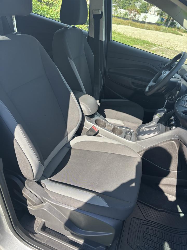Ford Escape FWD 4dr S 2013