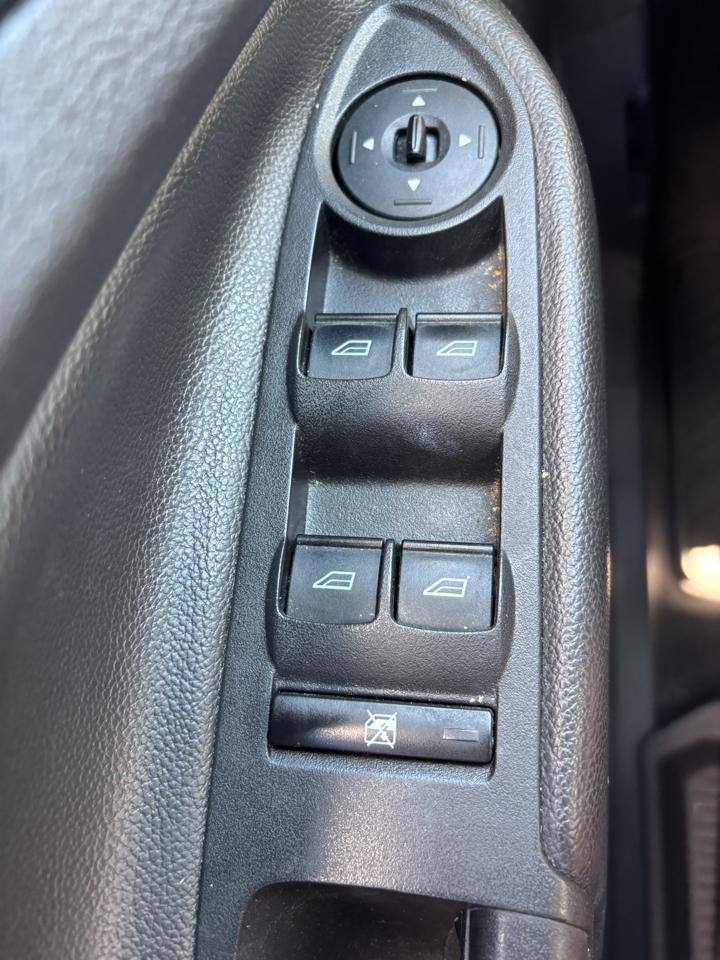 Ford Escape FWD 4dr S 2013