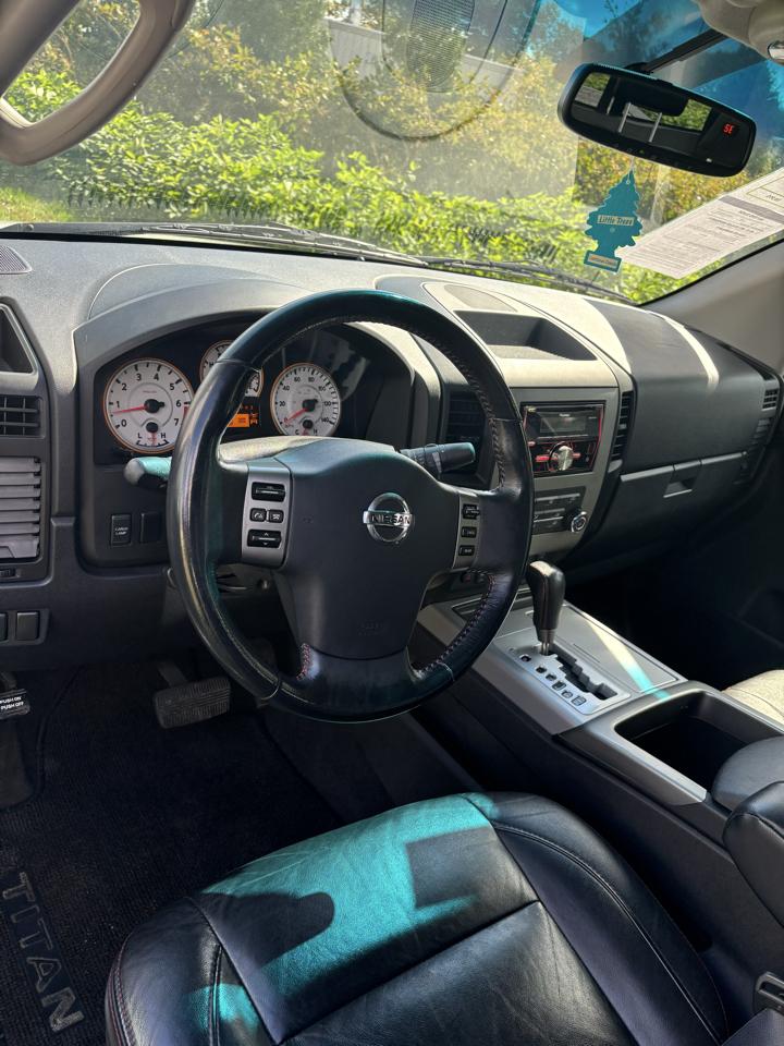 Nissan Titan 4WD Crew Cab SWB PRO-4X 2008