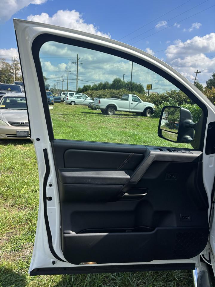 Nissan Titan 4WD Crew Cab SWB PRO-4X 2008