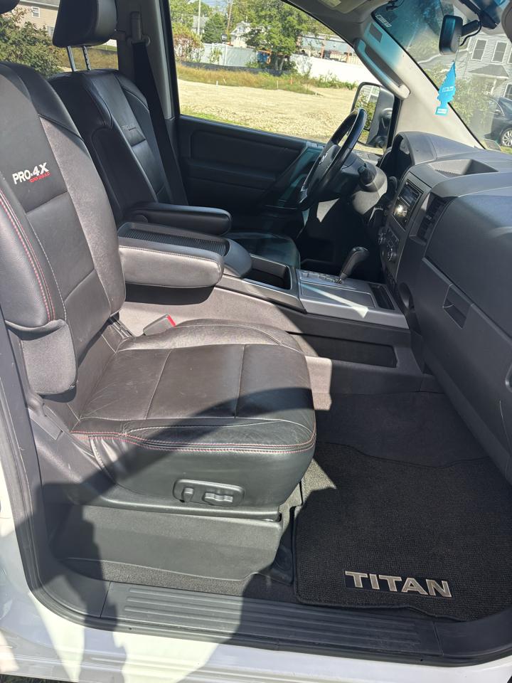 Nissan Titan 4WD Crew Cab SWB PRO-4X 2008
