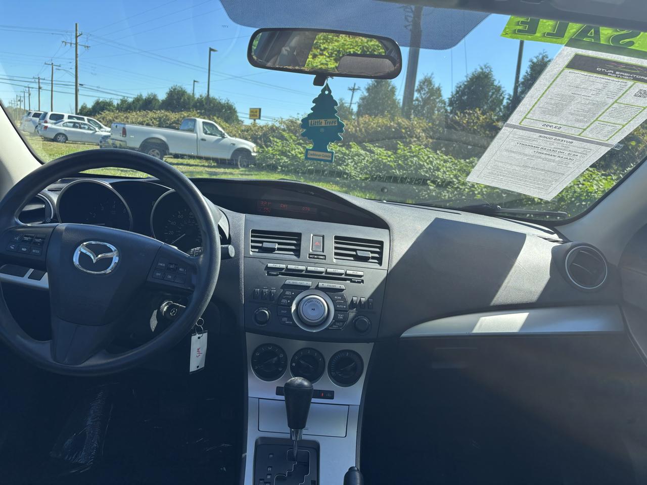 Mazda MAZDA3 4dr Sdn Auto i Touring 2010
