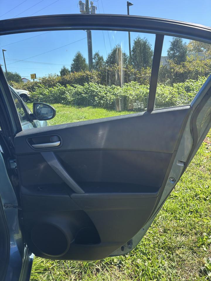 Mazda MAZDA3 4dr Sdn Auto i Touring 2010