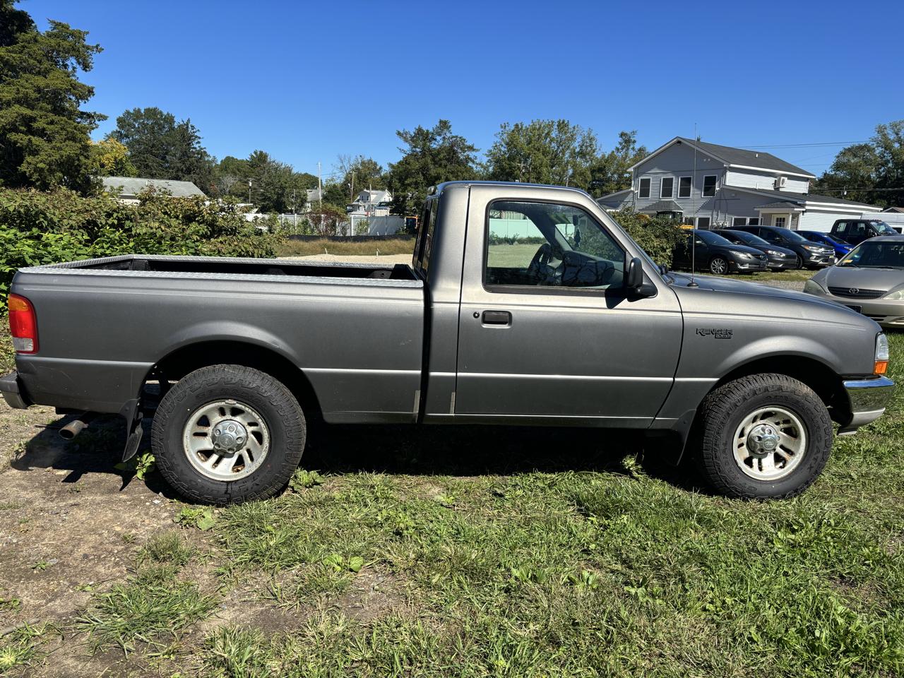 Ford Ranger Reg Cab 112" WB XLT 1999