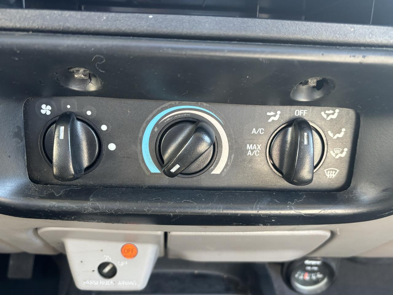 Ford Ranger Reg Cab 112" WB XLT 1999