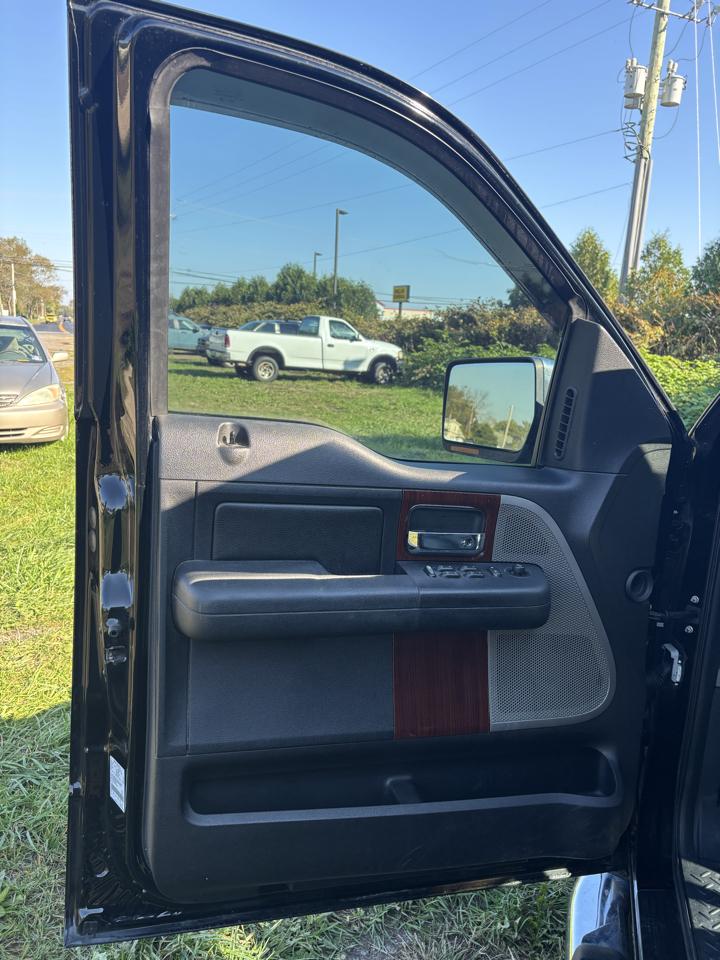 Ford F-150 4WD SuperCrew 139" Lariat 2007