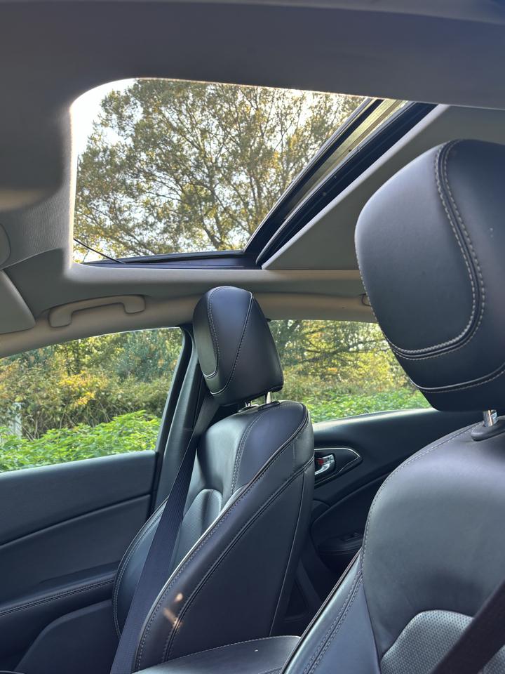 Chrysler 200 4dr Sdn C AWD 2015