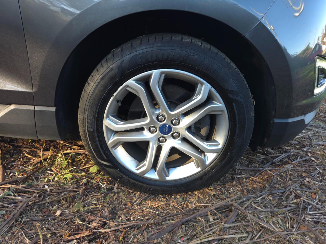 Ford Edge 4dr Titanium AWD 2015