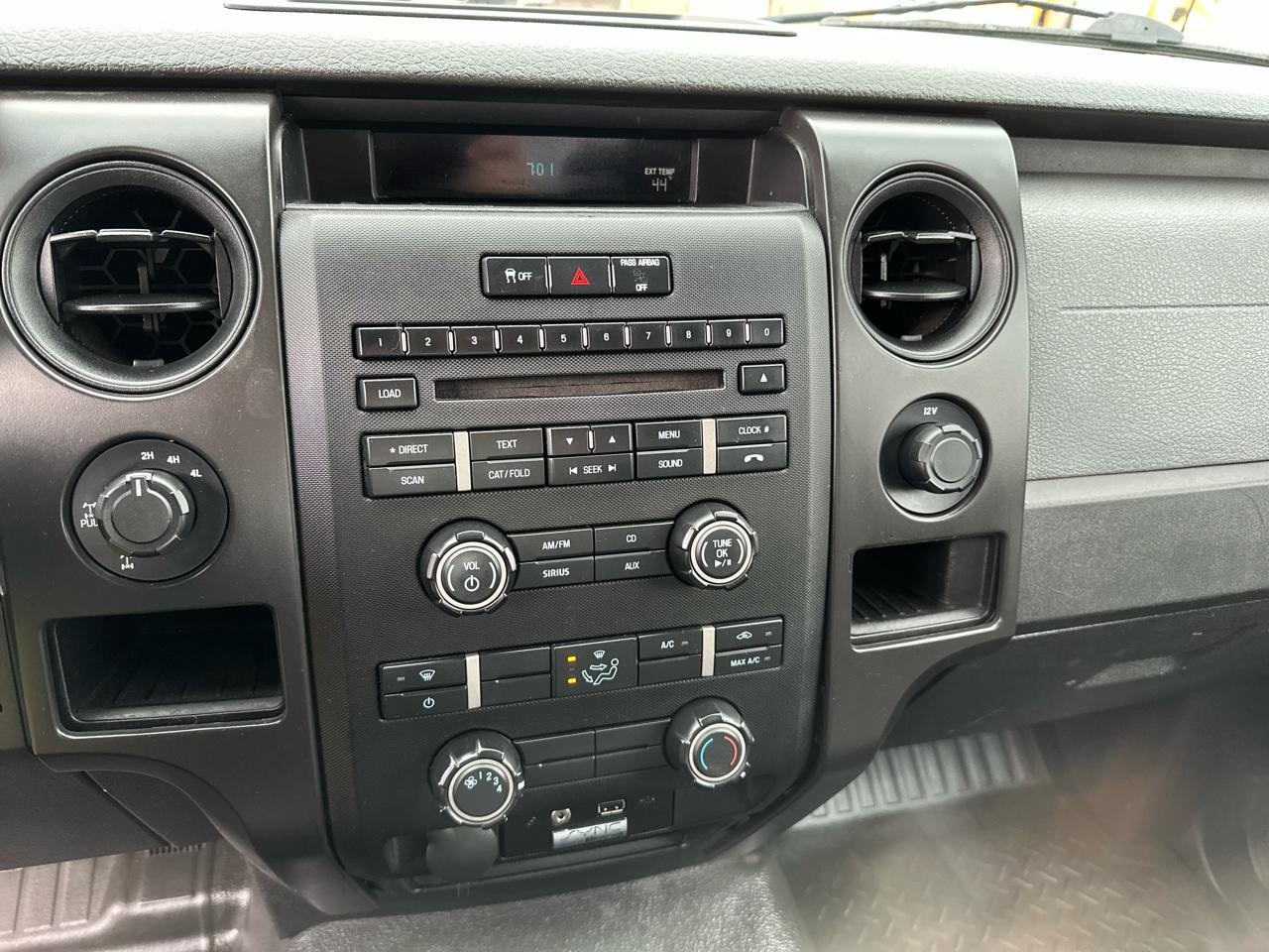 Ford F-150 STX SuperCab 6.5-ft. Bed 4WD 2014