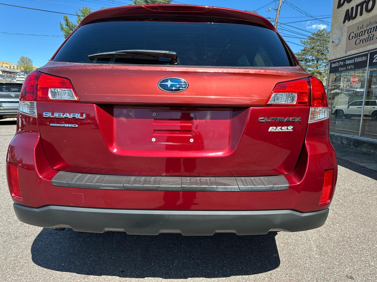 Subaru Outback 2.5i Limited 2012