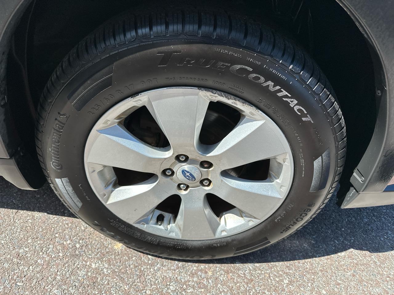 Subaru Outback 2.5i Limited 2012