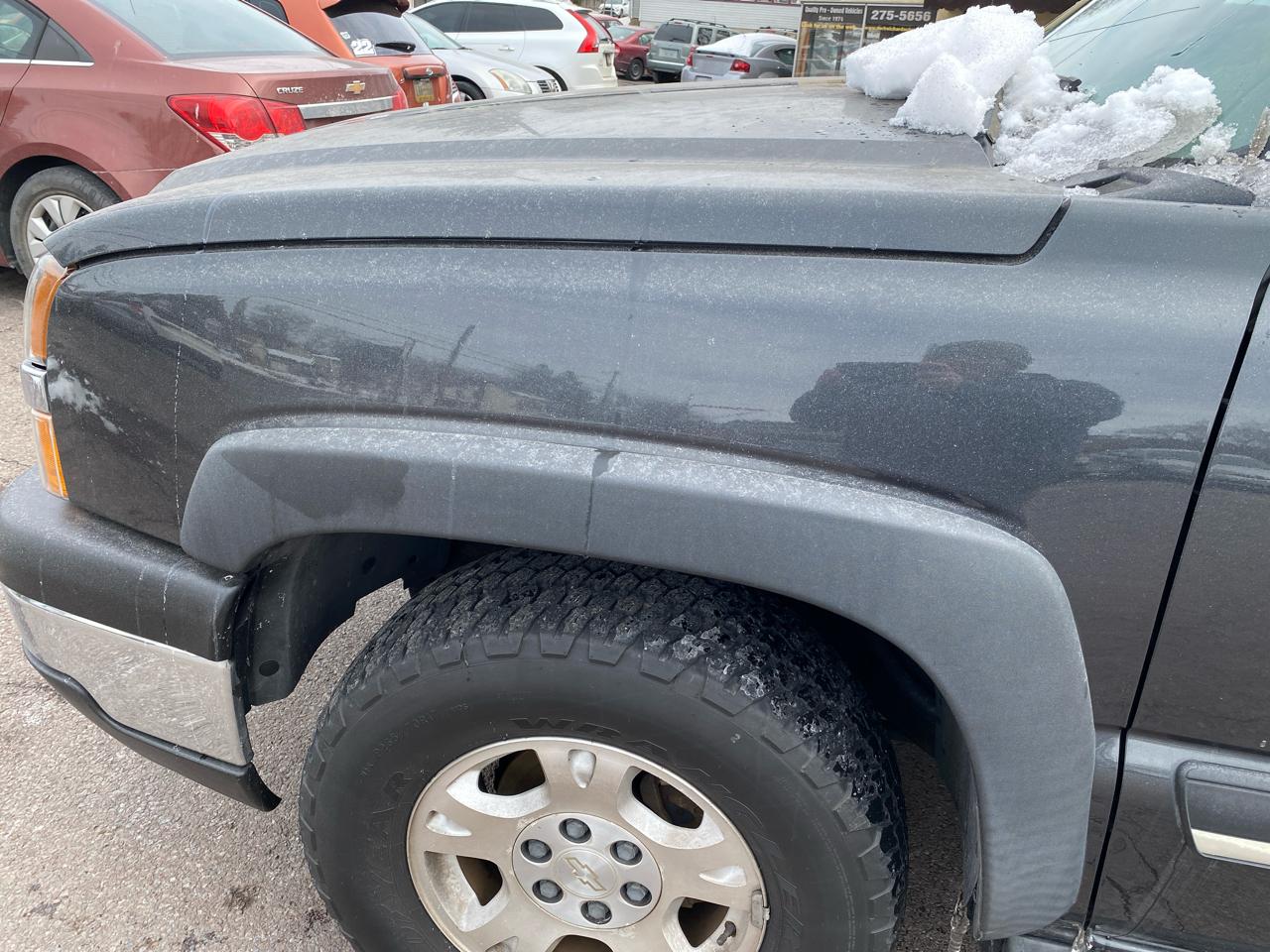 Chevrolet Avalanche 1500 4WD 2004