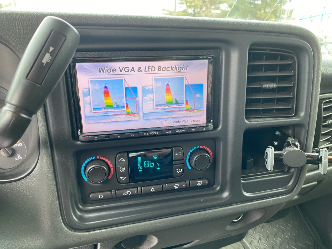 Chevrolet Avalanche 1500 4WD 2004