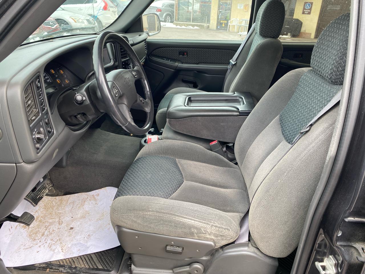 Chevrolet Avalanche 1500 4WD 2004