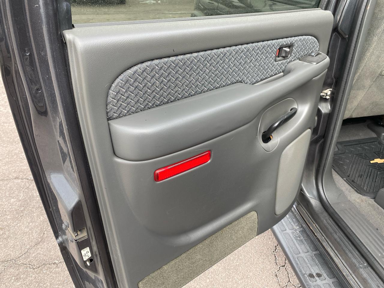 Chevrolet Avalanche 1500 4WD 2004