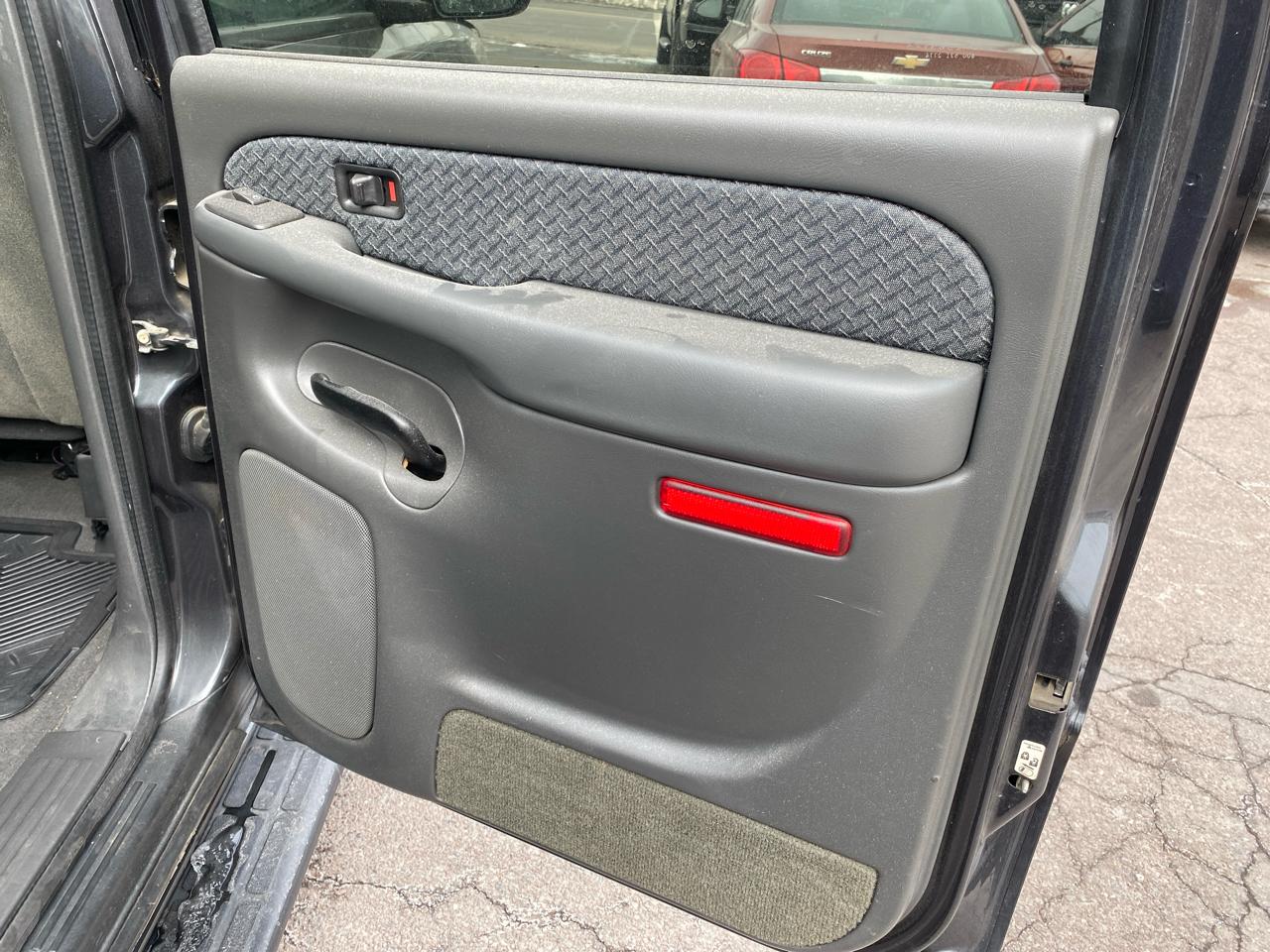 Chevrolet Avalanche 1500 4WD 2004