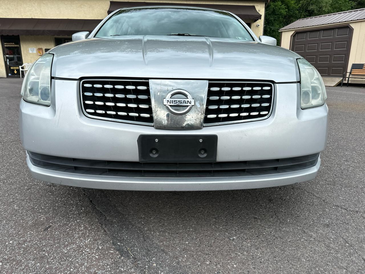 Nissan Maxima SE 2004