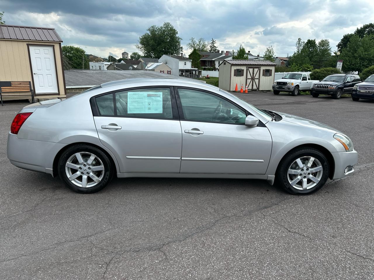 Nissan Maxima SE 2004