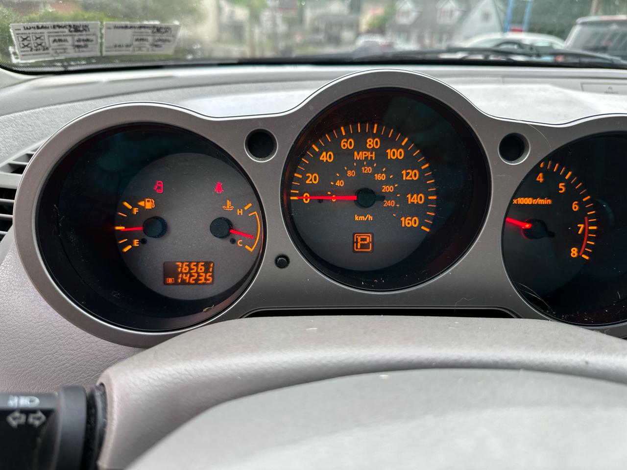 Nissan Maxima SE 2004