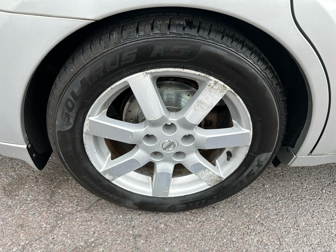 Nissan Maxima SE 2004