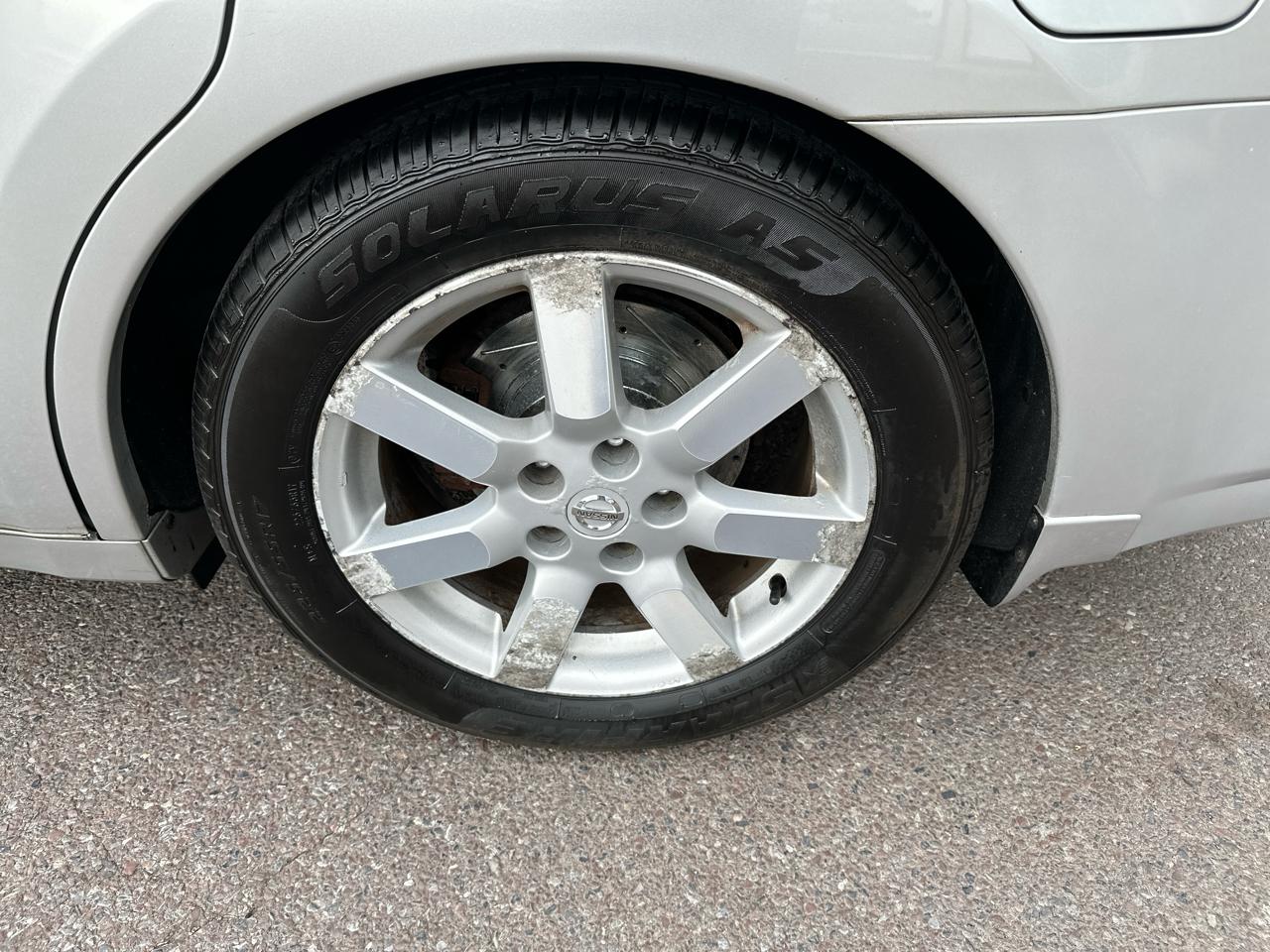 Nissan Maxima SE 2004