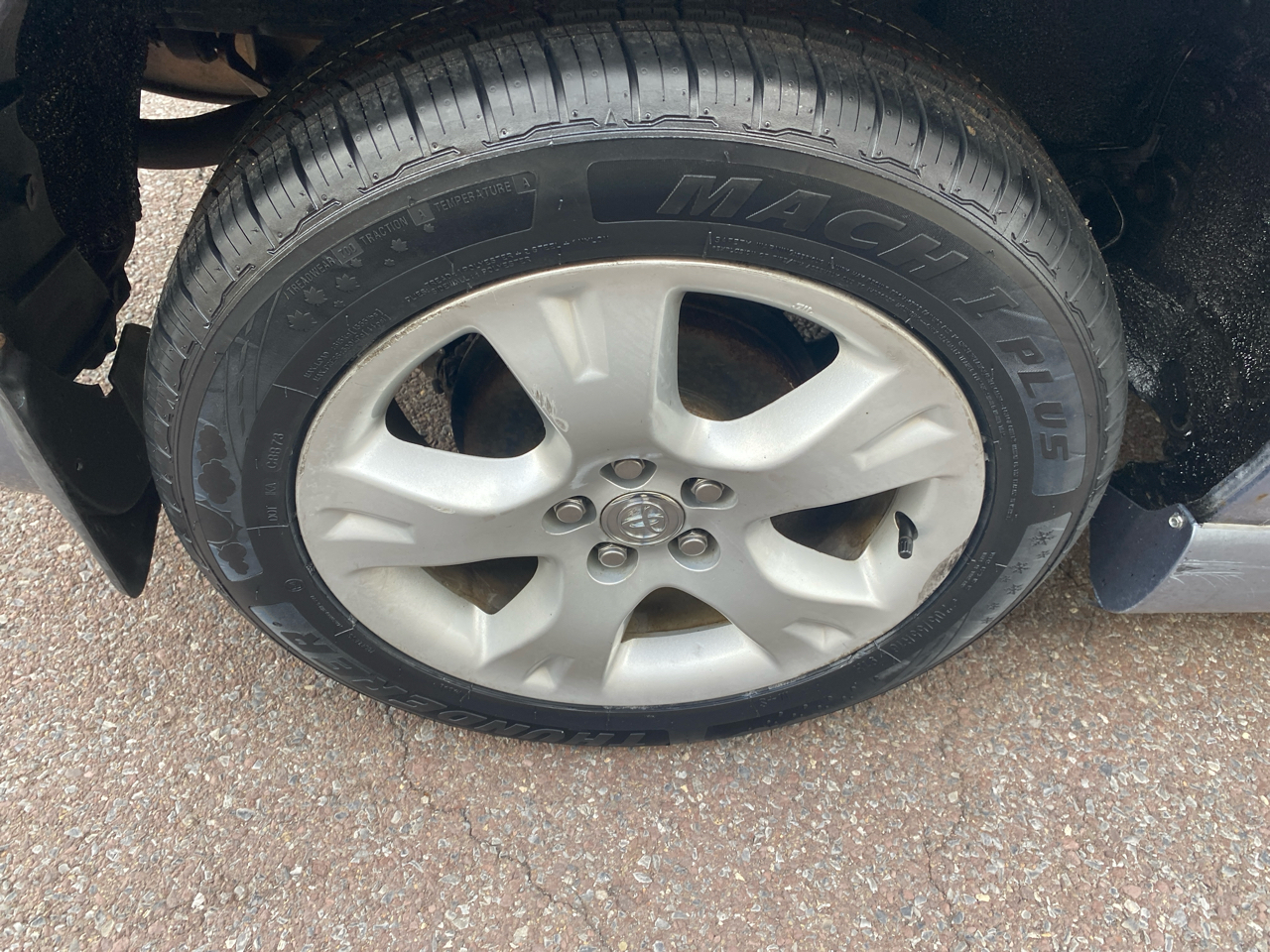 Toyota Matrix 4WD 2005