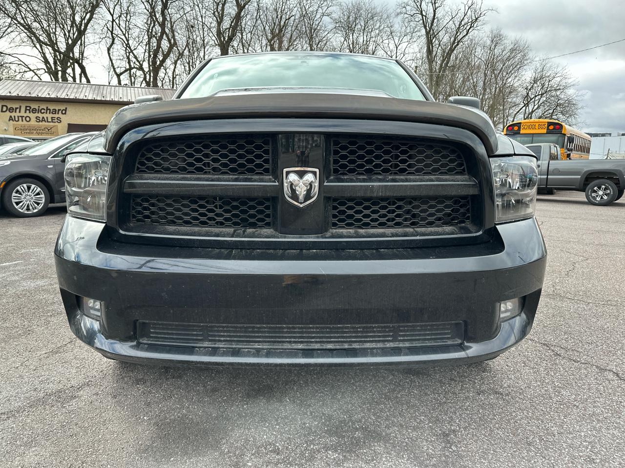 RAM 1500 ST Quad Cab 4WD 2012