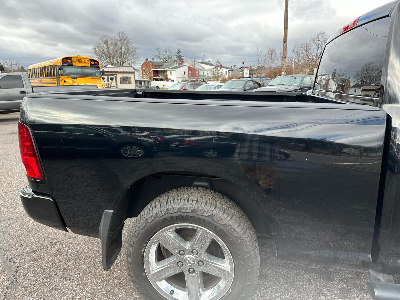 RAM 1500 ST Quad Cab 4WD 2012