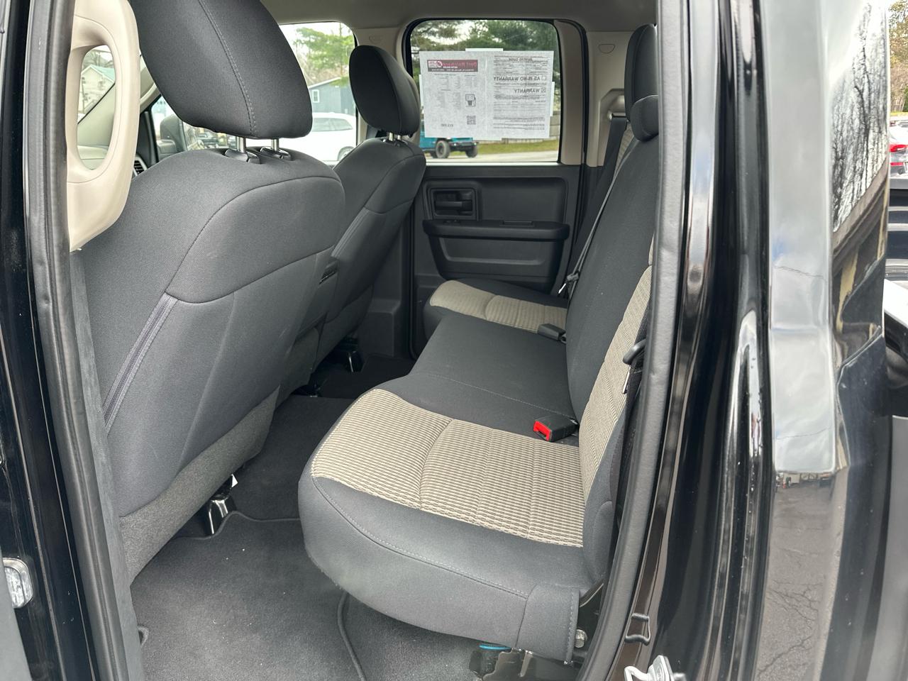 RAM 1500 ST Quad Cab 4WD 2012