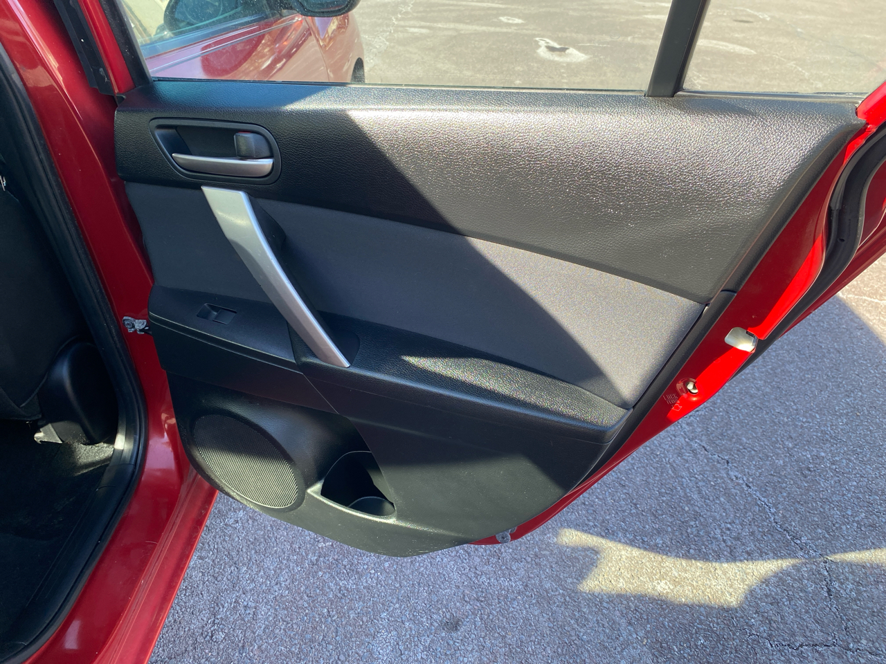 Mazda MAZDA3 s Grand Touring 4-Door 2010