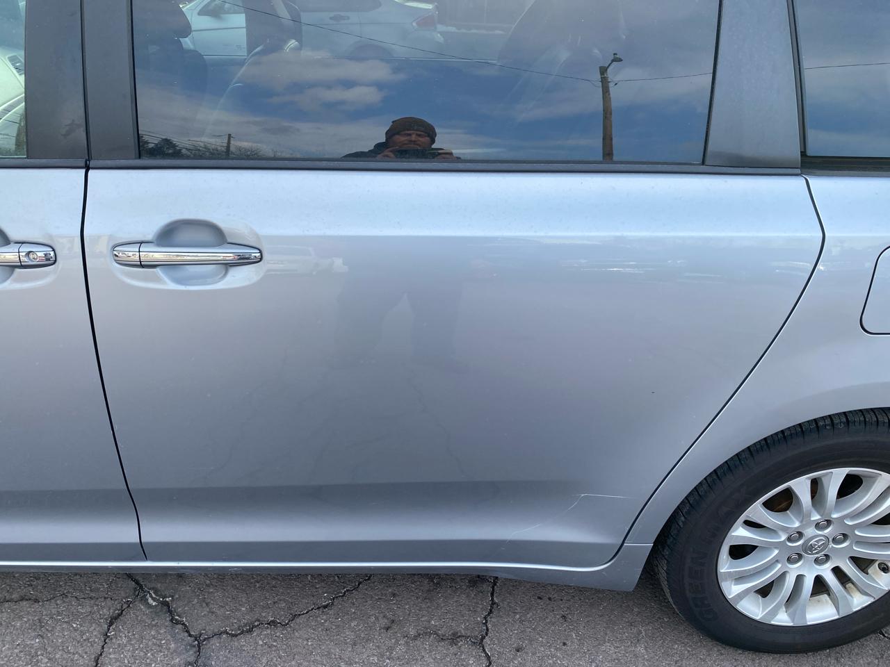 Toyota Sienna XLE FWD 8-Passenger V6 2014